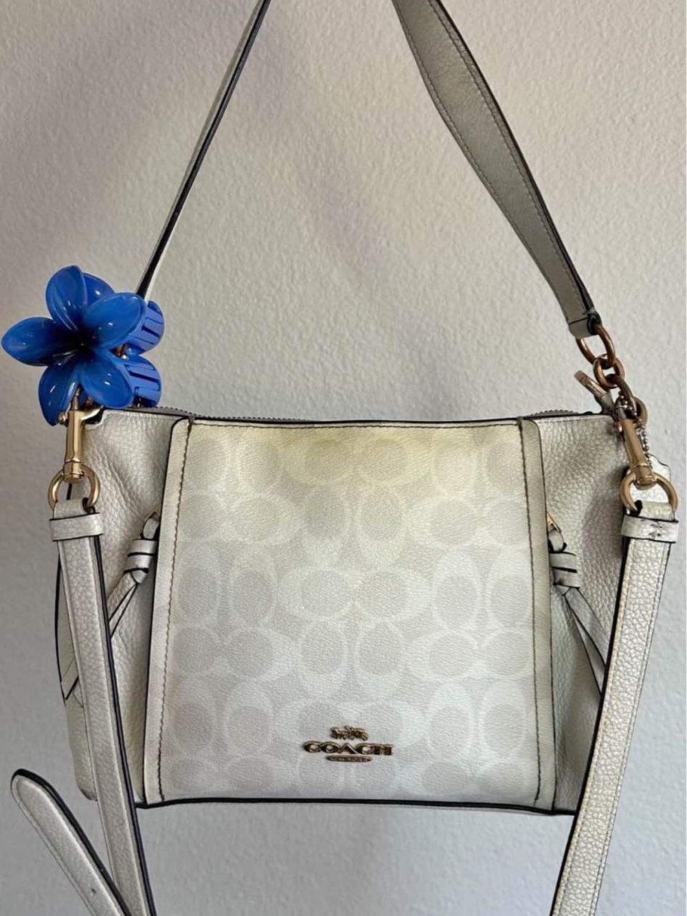 Coach Cream and White Signature Canvas Shoulder Bag